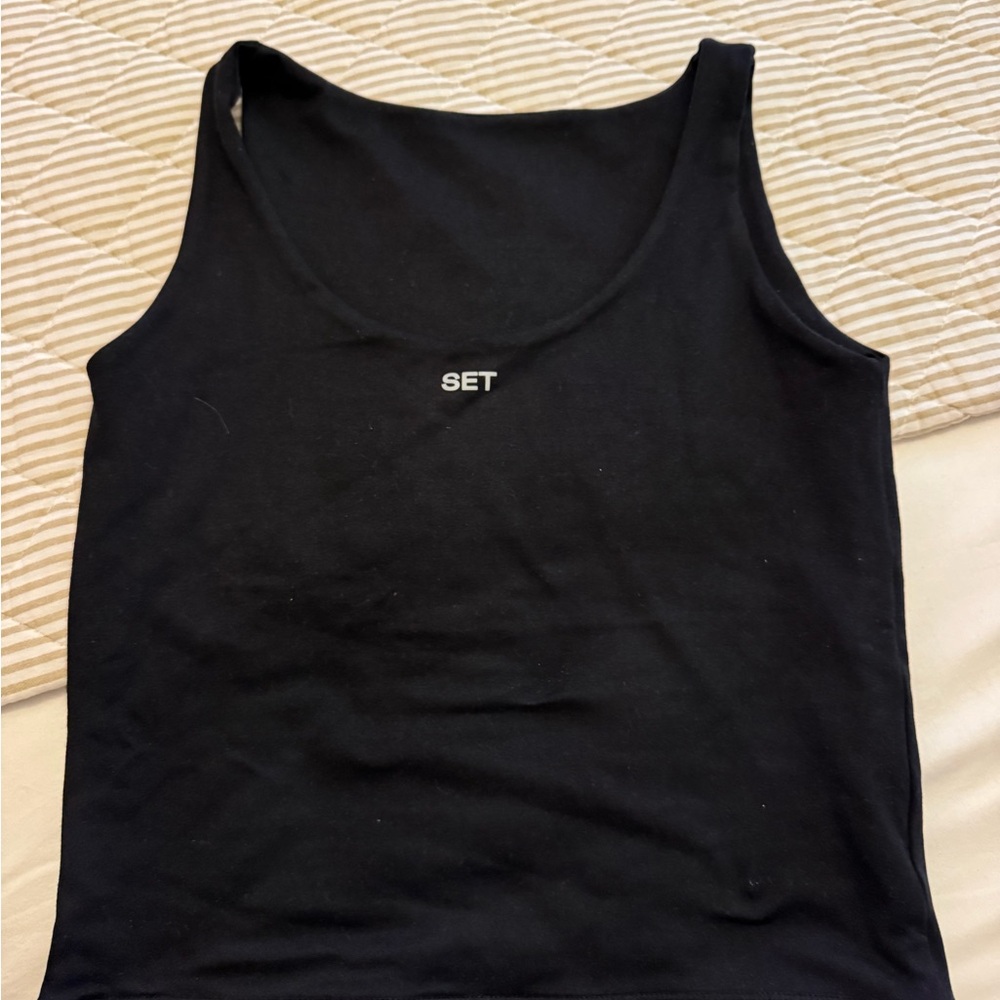 Set Active Workout Tank - Picture 2 of 2